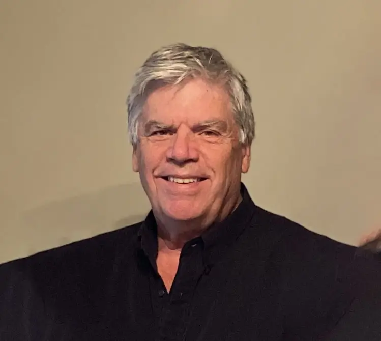 Author Tom Scott